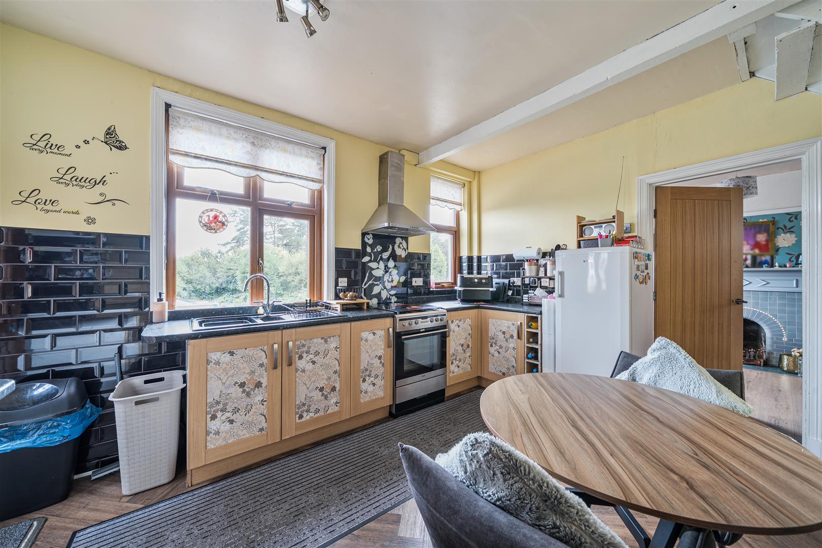 Iscoed Road, Hendy Pontardulais, SWANSEA, SA4 0UN